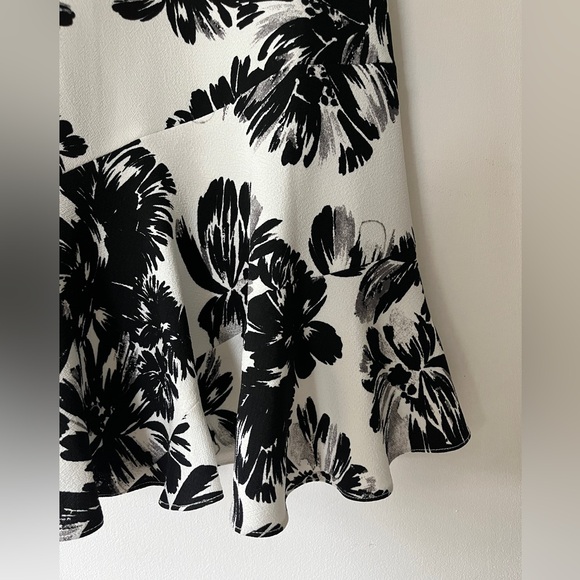Rebecca Taylor Splashy Floral Ruffle Hem Dress Size 8 Black White Sleeveless - Picture 4 of 12